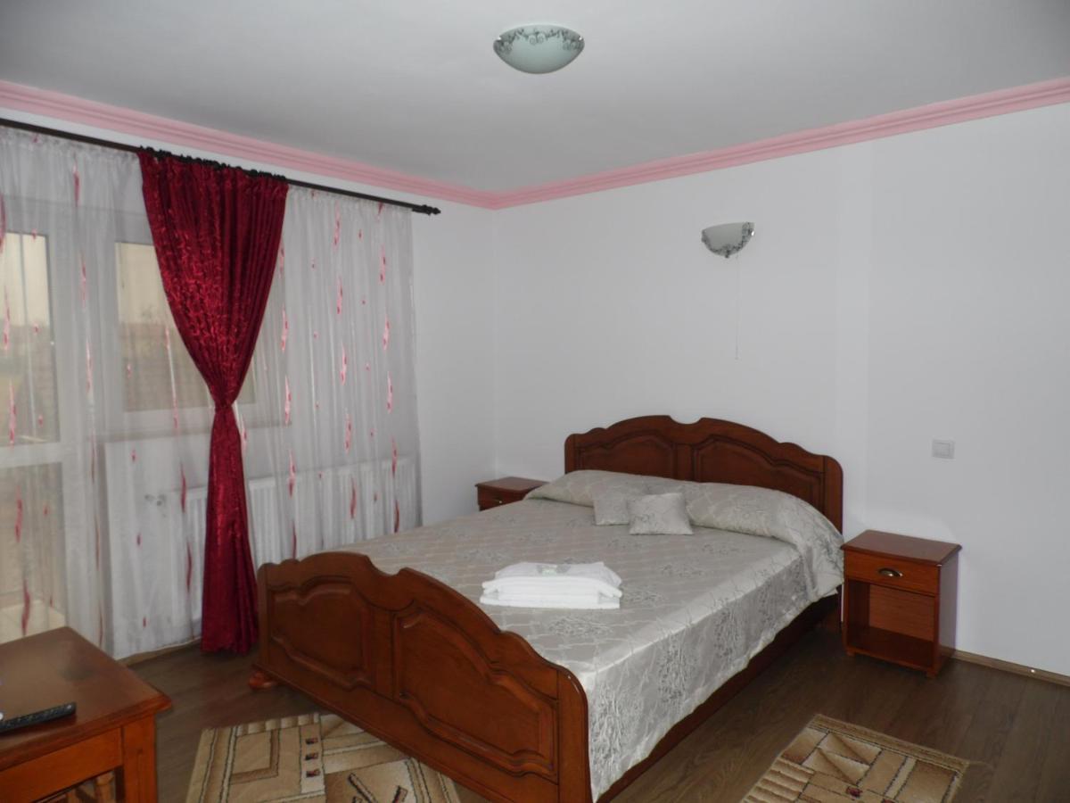 Rîşnov Vilman House酒店 外观 照片
