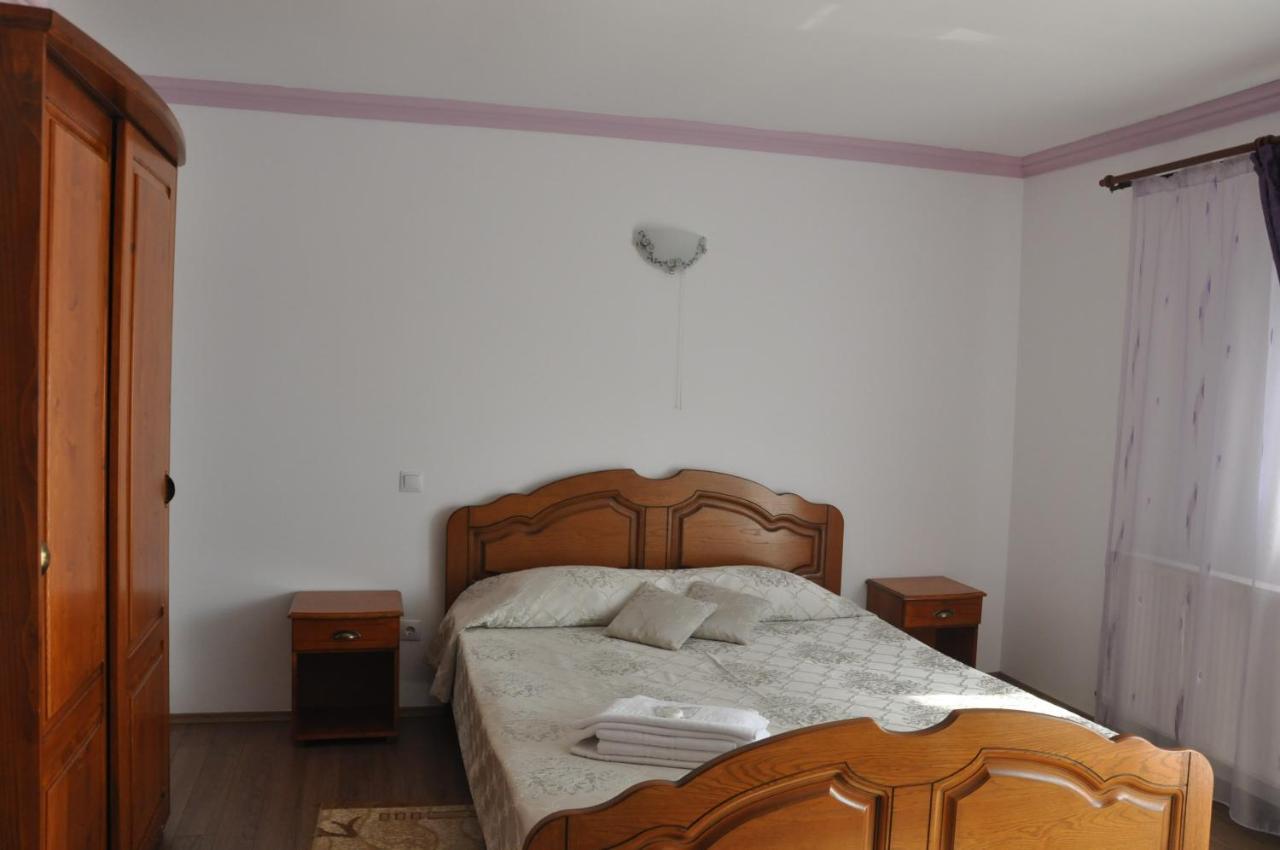 Rîşnov Vilman House酒店 外观 照片